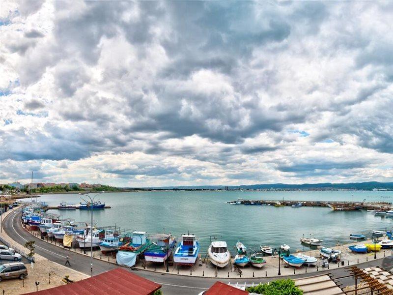 Panorama Blue Family Hotel And Free Parking Nesebar Esterno foto
