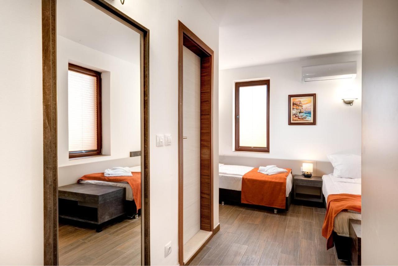Panorama Blue Family Hotel And Free Parking Nesebar Esterno foto